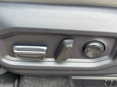 2026 Toyota Tundra — photo 10 view