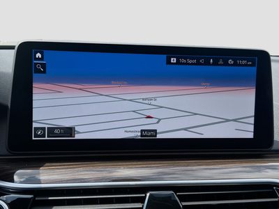 2022 BMW 5 Series - Photo 11