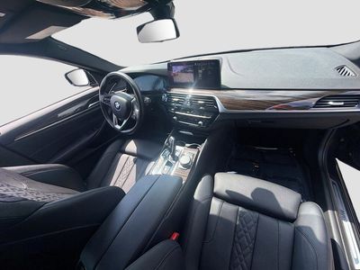 2022 BMW 5 Series - Photo 32