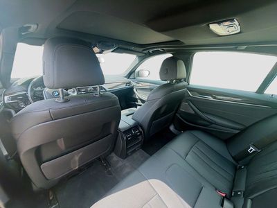 2022 BMW 5 Series - Photo 24