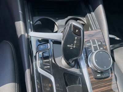 2022 BMW 5 Series - Photo 14