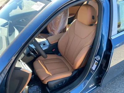 2026 BMW 3 Series — photo 11 view