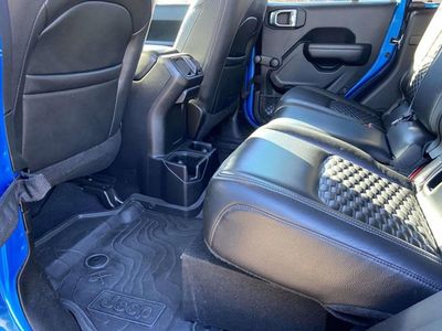 2021 Jeep Gladiator - Photo 12