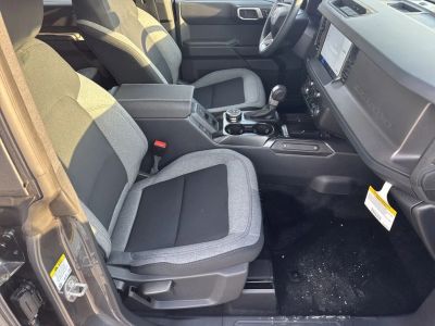 2026 Ford Bronco — photo 13 view