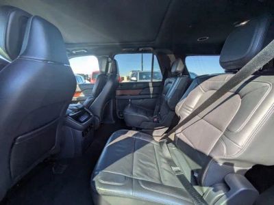 2023 Lincoln Navigator L — photo 12 view