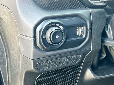2025 Jeep Wrangler - Photo 10