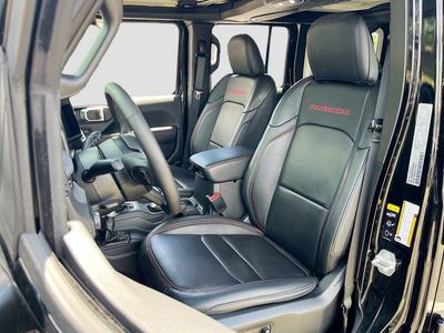 2025 Jeep Wrangler - Photo 21