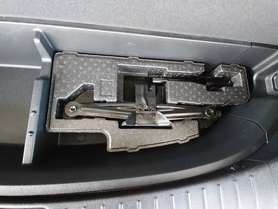 2023 Hyundai Santa Fe — photo 12 view