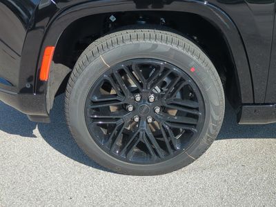 2026 Jeep Grand Wagoneer L — photo 11 view