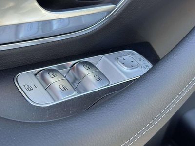 2026 Mercedes-Benz GLE — photo 18 view