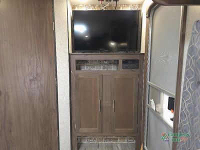 2019 Forest River Cherokee Grey Wolf — photo 40 view