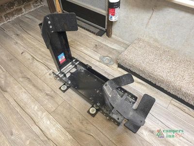 2019 Forest River Cherokee Grey Wolf — photo 38 view