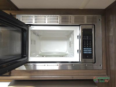 2019 Forest River Cherokee Grey Wolf — photo 24 view