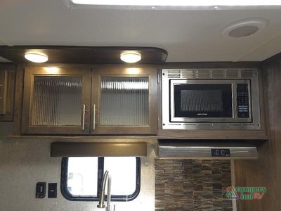 2019 Forest River Cherokee Grey Wolf — photo 21 view