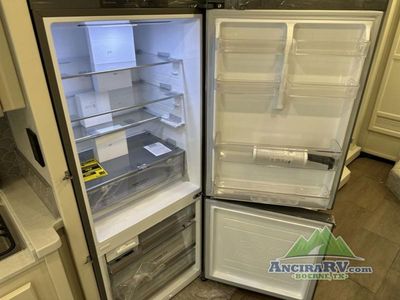 2026 Tiffin Motorhomes Byway - Photo 14