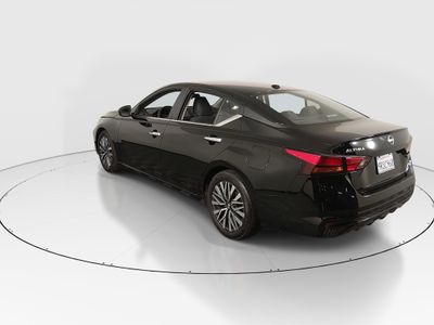 2025 Nissan Altima — detail view