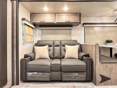 2023 Forest River RV Surveyor - Photo 42
