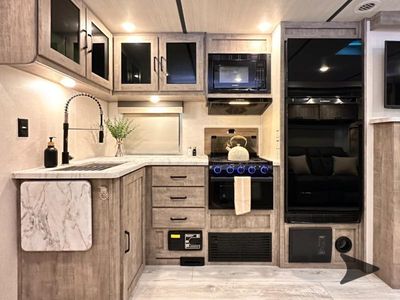 2023 Forest River RV Surveyor - Photo 28