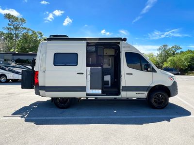 2022 Winnebago REVEL - Photo 21