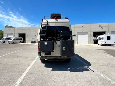 2022 Winnebago REVEL - Photo 23