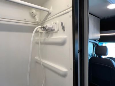 2022 Winnebago REVEL - Photo 17
