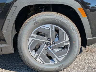 2026 Hyundai TUCSON HYBRID — photo 11 view