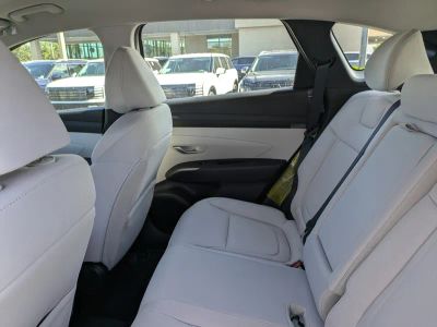 2026 Hyundai TUCSON HYBRID — photo 14 view