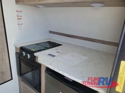 2025 Gulf Stream RV Yellowstone Trail Edition - Photo 8