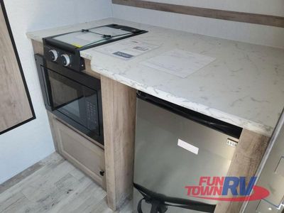 2025 Gulf Stream RV Yellowstone Trail Edition - Photo 15