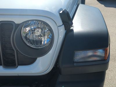 2026 Jeep Wrangler — photo 11 view