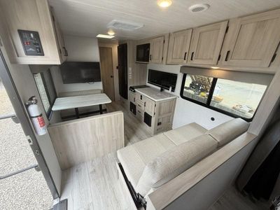 2024 EAST TO WEST Della Terra LE - Photo 9