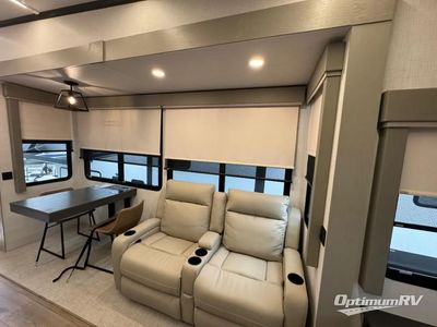 2025 Palomino Columbus - Photo 7