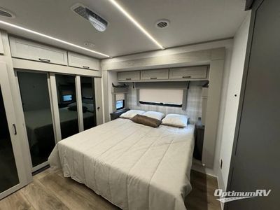 2025 Palomino Columbus - Photo 11