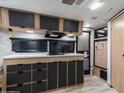 2023 Cruiser RV Hitch - Photo 9