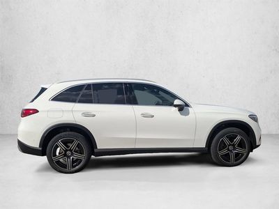 2026 Mercedes-Benz GLC 300 - Photo 2