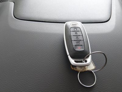 2025 Nissan Rogue - Photo 15