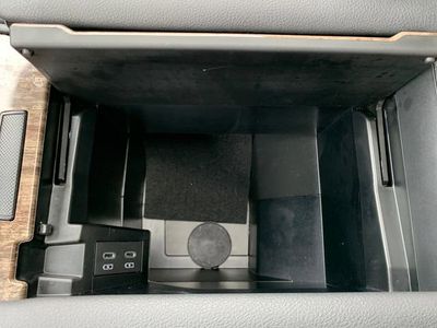 2025 Toyota Sienna Limited - Photo 26