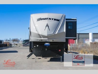 2026 Momentum 395MT - Photo 3