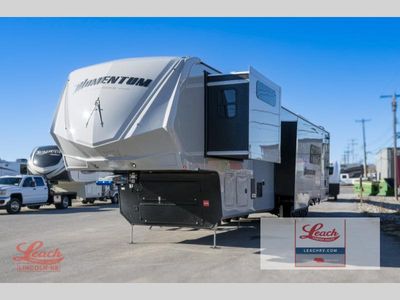 2026 Momentum 395MT - Photo 5