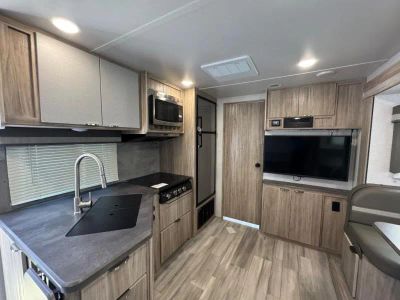 2022 Winnebago Minnie - Photo 13