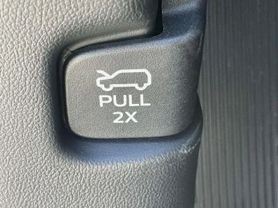 2026 Ford Explorer — photo 13 view