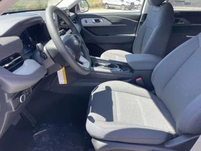 2026 Ford Explorer — photo 14 view