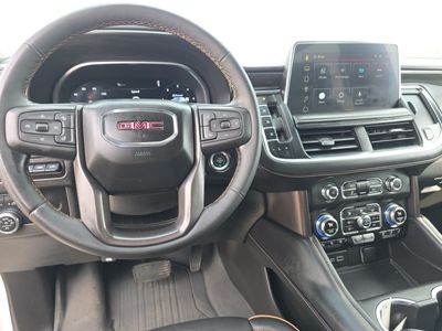2023 GMC Yukon XL - Photo 12