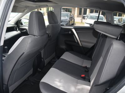 2014 Toyota RAV4 - Photo 15