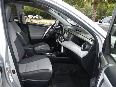 2014 Toyota RAV4 - Photo 20