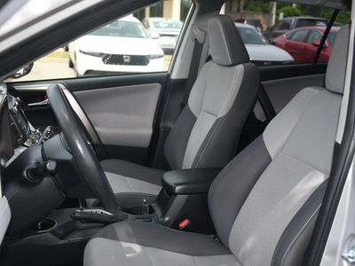 2014 Toyota RAV4 - Photo 11