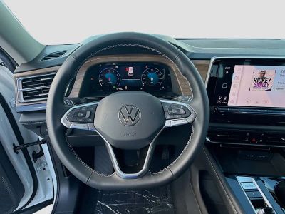 2026 Volkswagen Atlas — photo 10 view