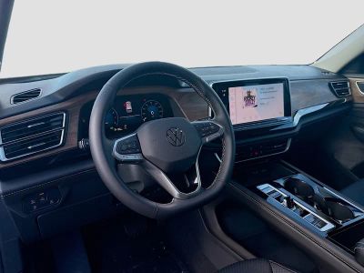 2026 Volkswagen Atlas — photo 9 view