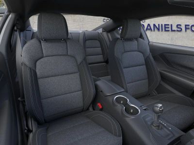 2026 Ford Mustang - Photo 10