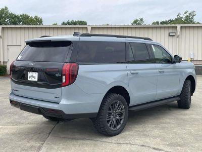 2026 Ford Expedition - Photo 3